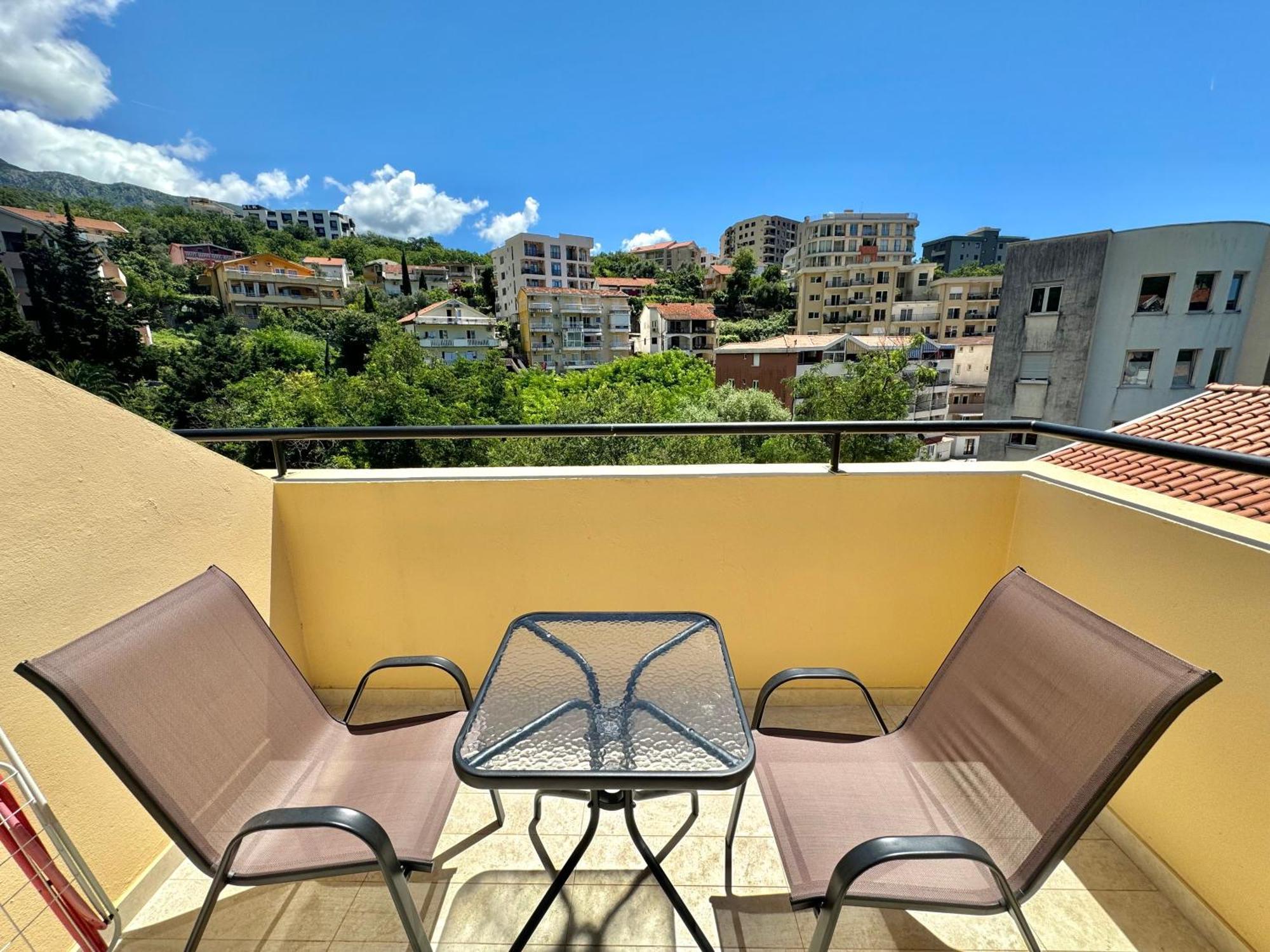 For-A Apartmani Bečići Buitenkant foto